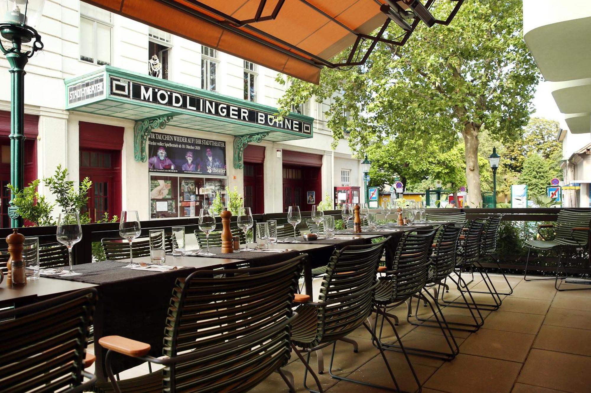 Hotel Babenbergerhof Мьодлинг Екстериор снимка