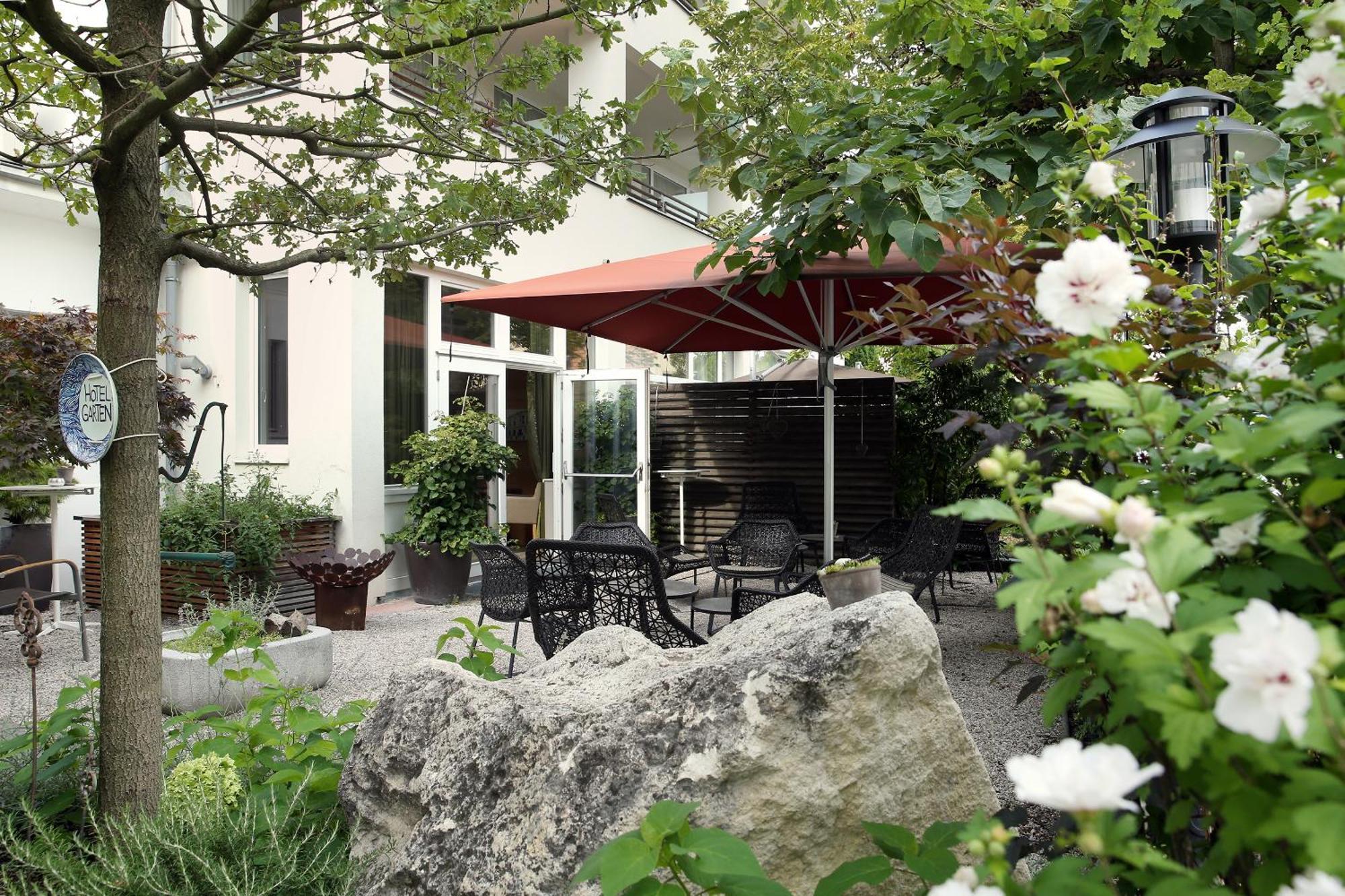 Hotel Babenbergerhof Мьодлинг Екстериор снимка