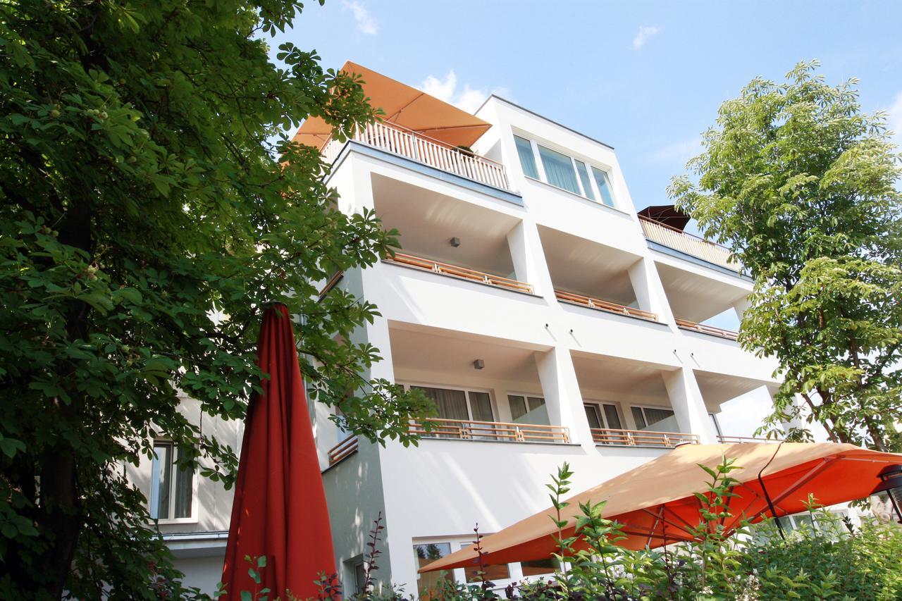 Hotel Babenbergerhof Мьодлинг Екстериор снимка