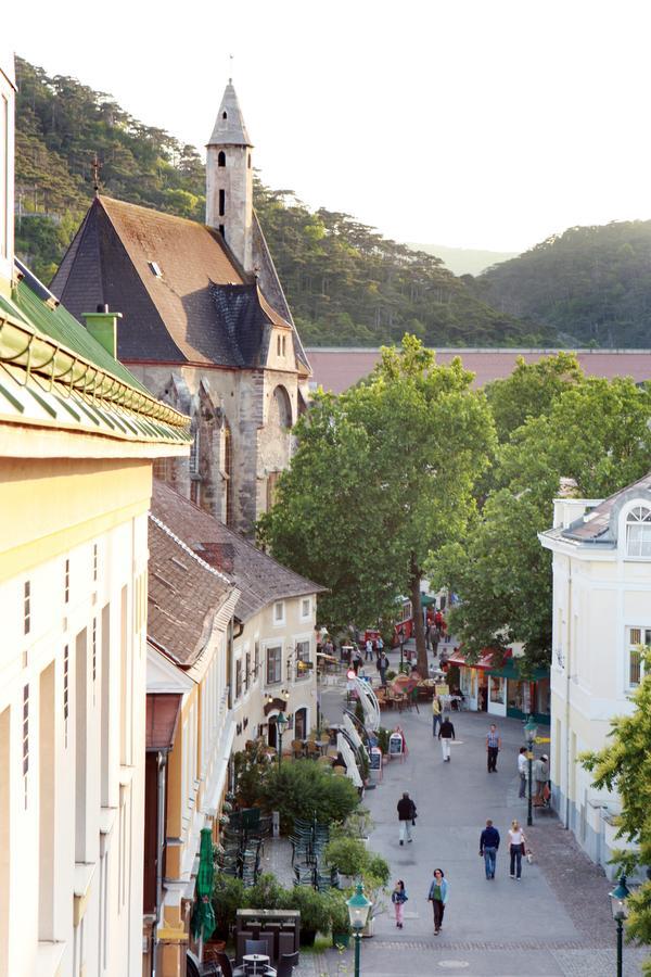 Hotel Babenbergerhof Мьодлинг Екстериор снимка