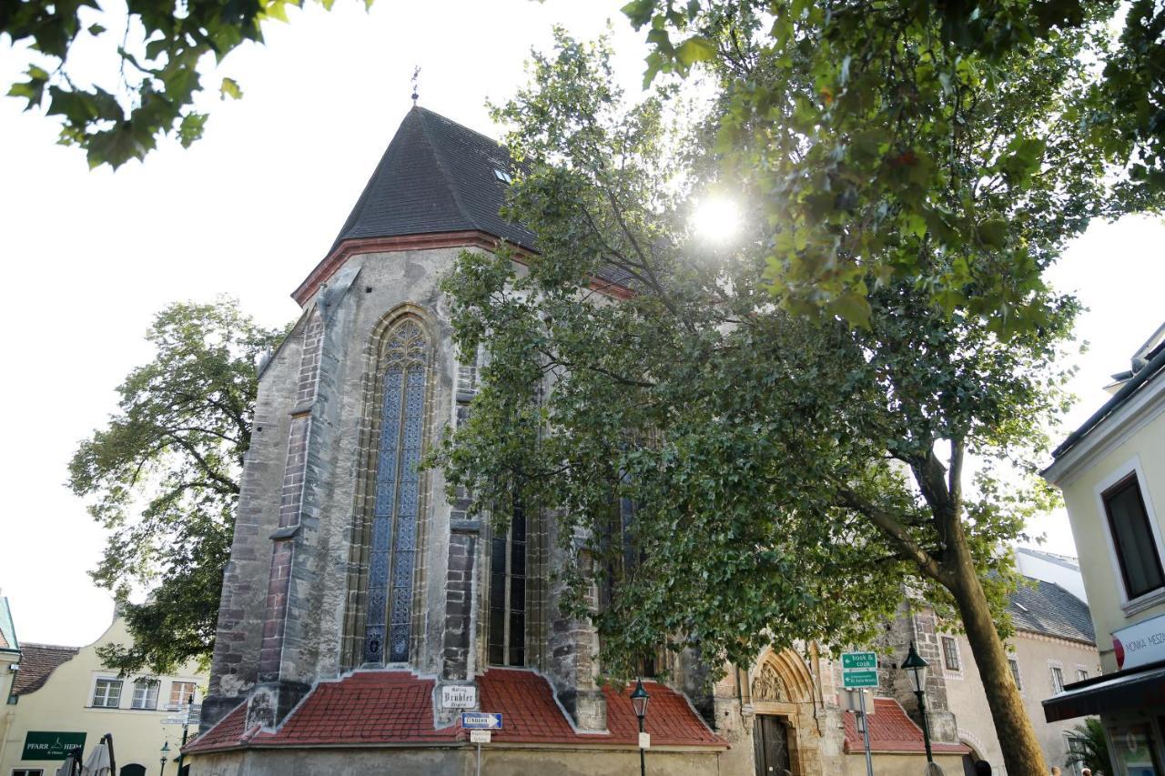 Hotel Babenbergerhof Мьодлинг Екстериор снимка
