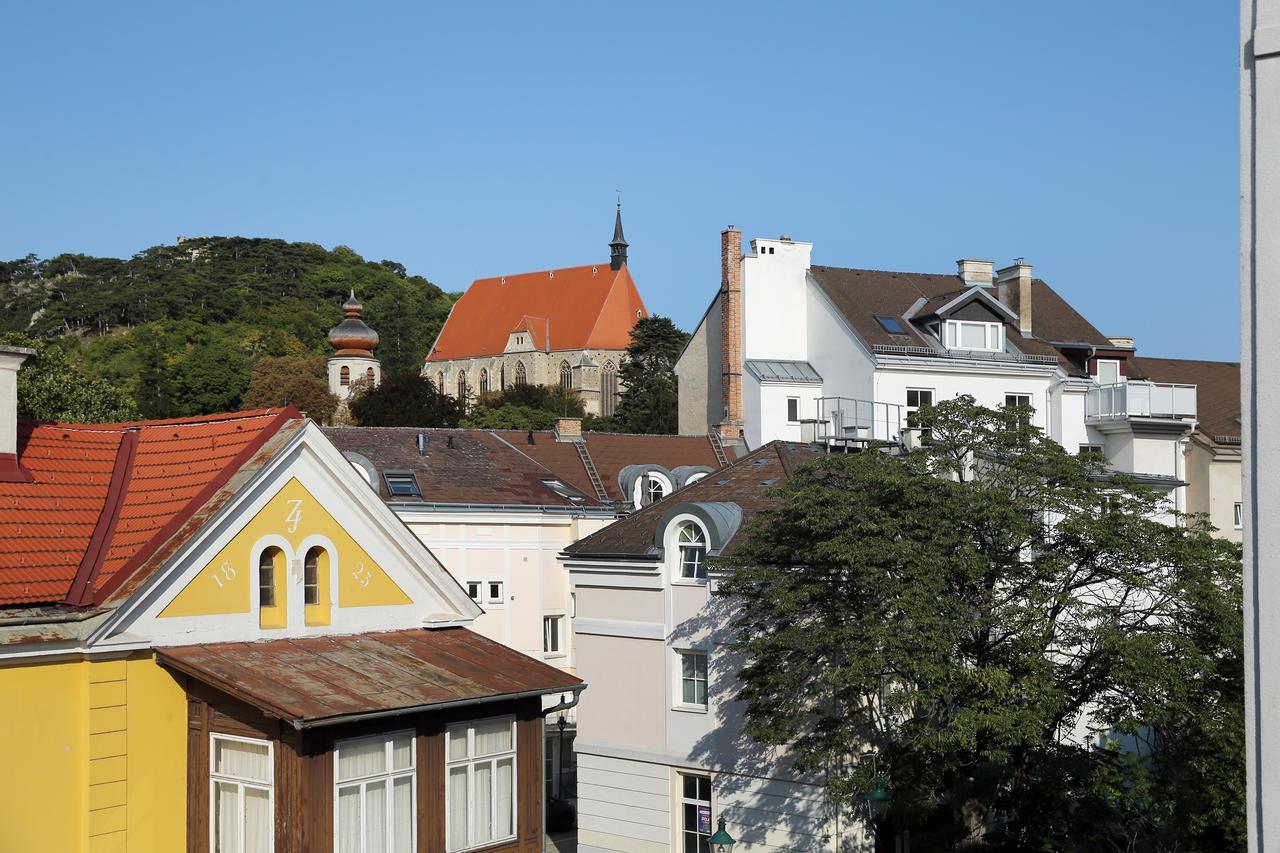Hotel Babenbergerhof Мьодлинг Екстериор снимка